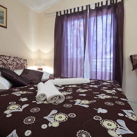 Apps And Room Goran In The Center Makarska Bagian luar foto